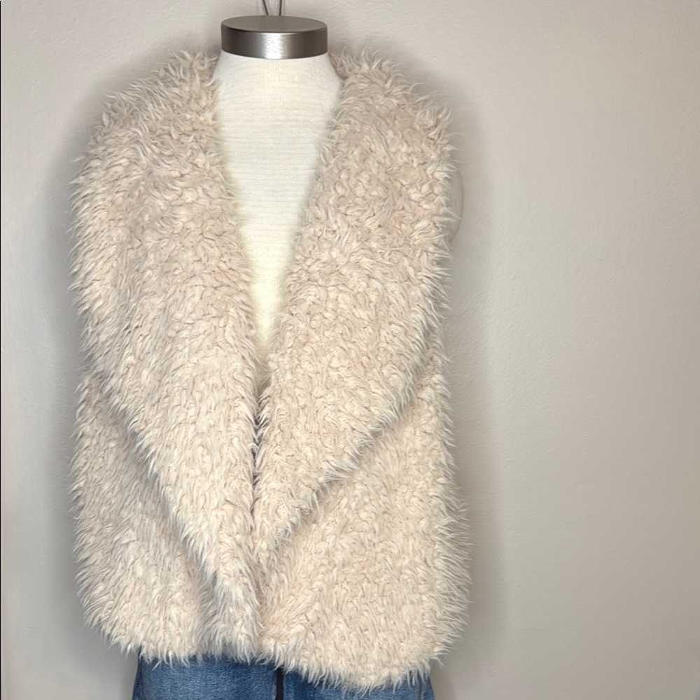 Skies Are Blue Light Baby Pink Fuzzy Vest